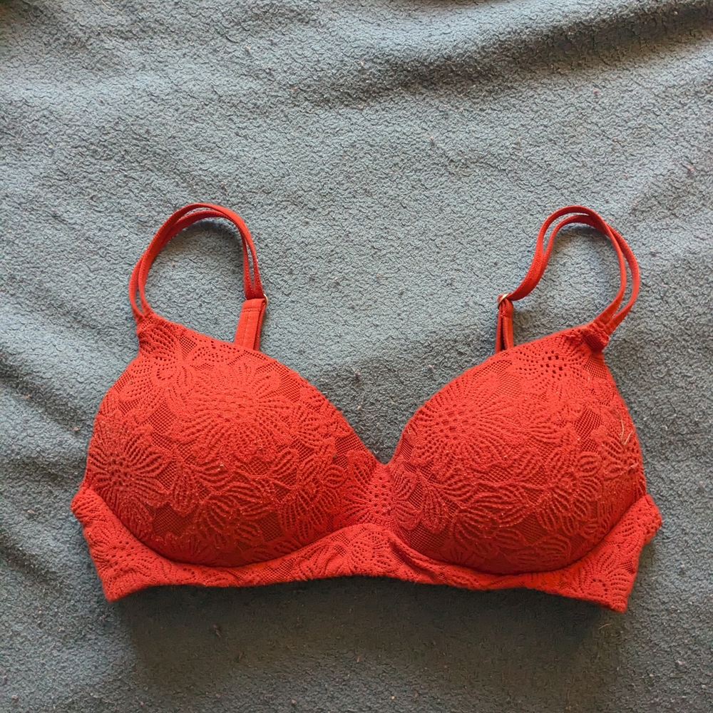 aerie Lace Wireless Bra in Red